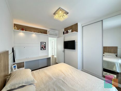 Foto 19 do(a) Casa em Condomínio de 4 quartos à venda em Glória, Joinville