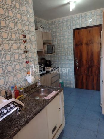 Foto 4 do(a) Apartamento de 2 quartos à venda em Teresópolis, Porto Alegre
