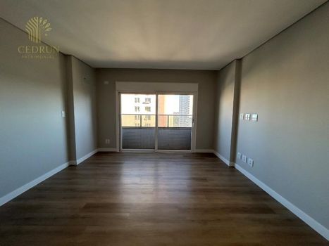 Foto 17 do(a) Apartamento de 4 quartos à venda em Zona 01, Maringá