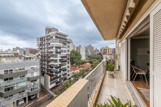 Foto 17 do(a) Apartamento de 3 quartos à venda em Petrópolis, Porto Alegre