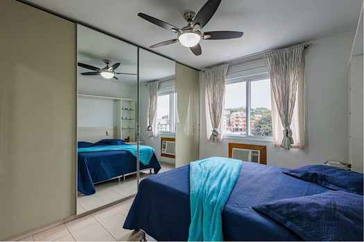 Foto 13 do(a) Apartamento de 3 quartos à venda em Jardim Lindóia, Porto Alegre
