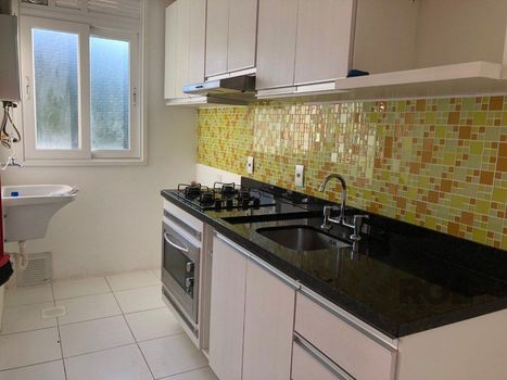 Foto 5 do(a) Flat de 3 quartos à venda em Jardim Sabará, Porto Alegre