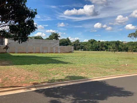 Foto 1 do(a) Terreno false à venda em Vila Aviação B, Bauru