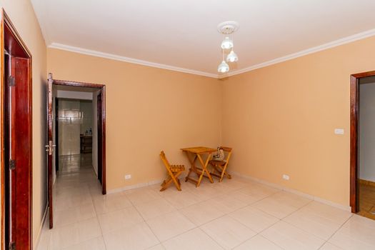 Foto 3 do(a) Casa de 6 quartos à venda em Jardim Regis, São Paulo