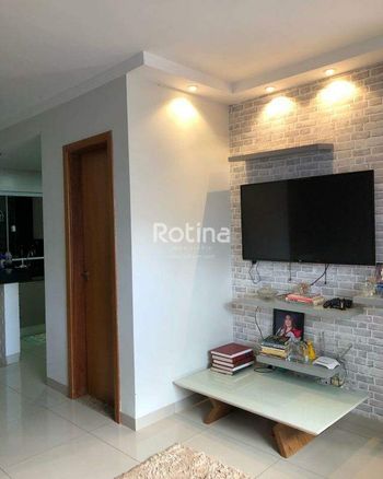 Foto 6 do(a) Casa de 2 quartos à venda em Novo Mundo, Uberlândia
