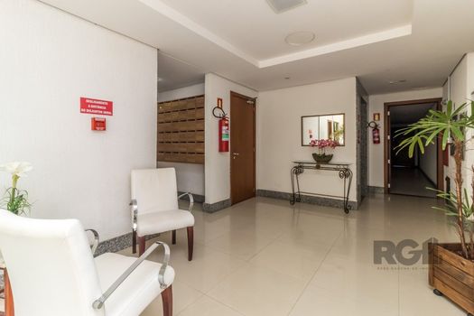 Foto 2 do(a) Apartamento de 2 quartos à venda em Cristo Redentor, Porto Alegre