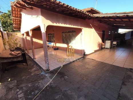 Foto 4 do(a) Casa de 4 quartos à venda em Vila São Tomaz, Aparecida de Goiânia