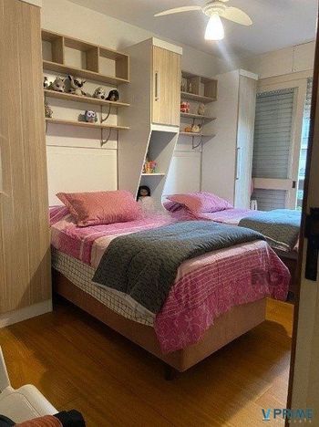 Foto 4 do(a) Flat de 2 quartos à venda em Jardim Botânico, Porto Alegre