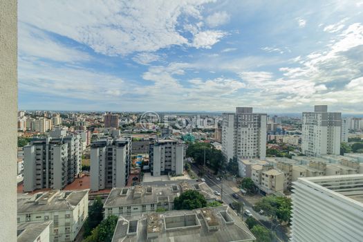 Foto 4 do(a) Apartamento de 2 quartos à venda em Passo da Areia, Porto Alegre