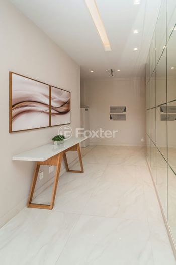 Foto 44 do(a) Apartamento de 2 quartos à venda em Passo da Areia, Porto Alegre