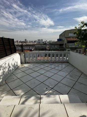 Foto 3 do(a) Casa de 3 quartos à venda em Vila Palmares, Santo André