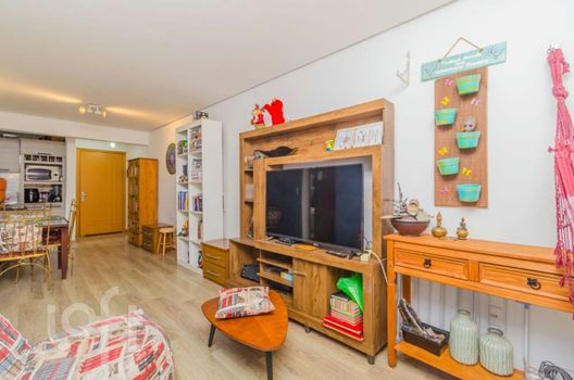 Foto 3 do(a) Apartamento de 2 quartos à venda em Ipanema, Porto Alegre