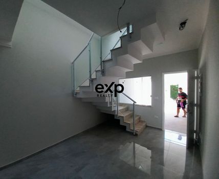 Foto 4 do(a) Casa de 3 quartos à venda em Jardim Cidália, São Paulo