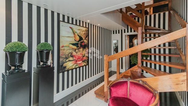Foto 3 do(a) Casa em Condomínio de 4 quartos à venda em Jardim Carvalho, Porto Alegre