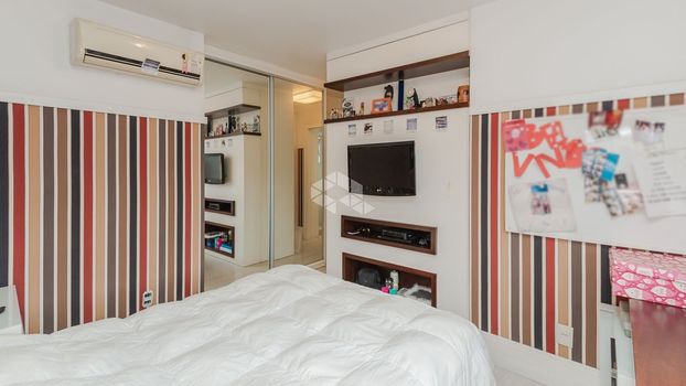 Foto 49 do(a) Casa em Condomínio de 4 quartos à venda em Jardim Carvalho, Porto Alegre