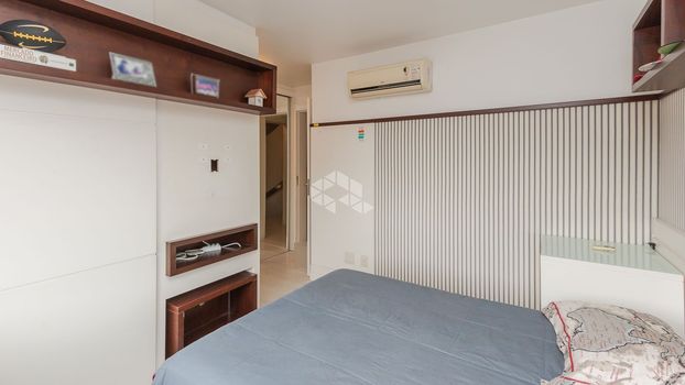 Foto 41 do(a) Casa em Condomínio de 4 quartos à venda em Jardim Carvalho, Porto Alegre