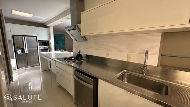 Foto 6 do(a) Apartamento de 3 quartos para alugar em Centro, Balneário Camboriú