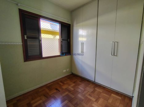 Foto 23 do(a) Casa de 3 quartos à venda em Cidade Vargas, São Paulo