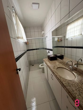Foto 26 do(a) Casa de 3 quartos à venda em Vila Rezende, Goiânia