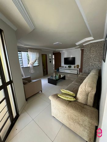 Foto 5 do(a) Casa de 3 quartos à venda em Vila Rezende, Goiânia