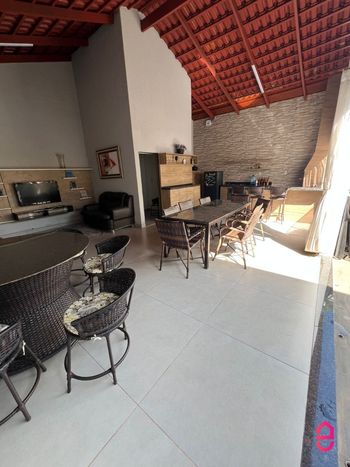 Foto 10 do(a) Casa de 3 quartos à venda em Vila Rezende, Goiânia