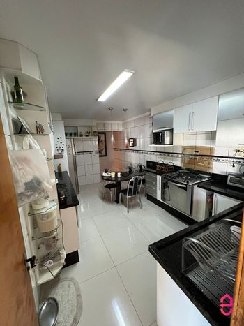 Foto 6 do(a) Casa de 3 quartos à venda em Vila Rezende, Goiânia
