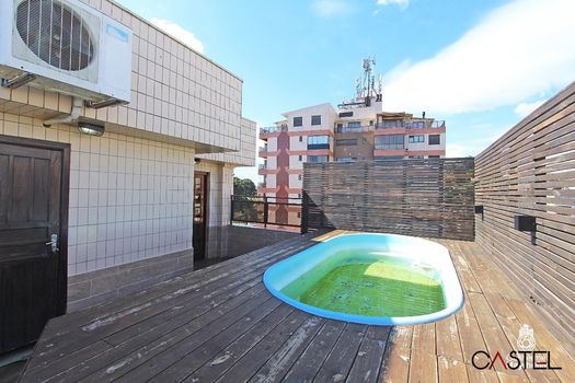 Foto 2 do(a) Cobertura de 3 quartos à venda em Menino Deus, Porto Alegre