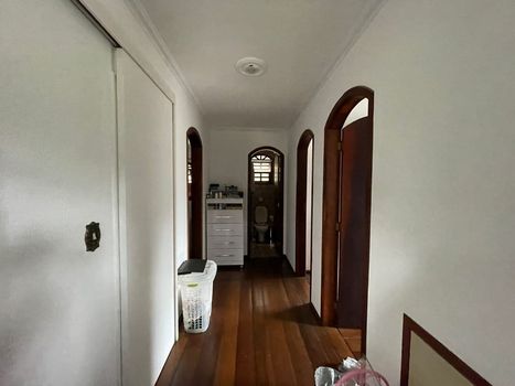 Foto 8 do(a) Casa de 4 quartos à venda em Quarteirão Brasileiro, Petrópolis