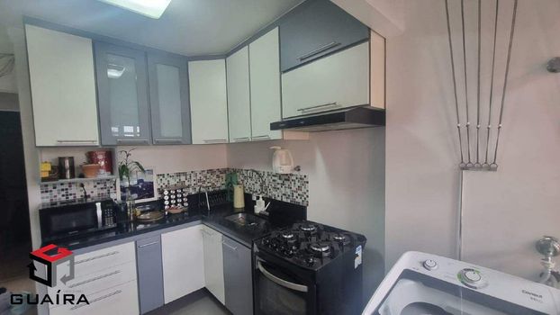 Foto 13 do(a) Apartamento de 2 quartos à venda em Vila Scarpelli, Santo André