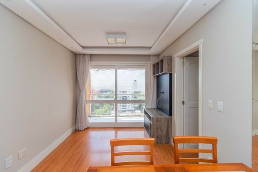 Foto 4 do(a) Apartamento de 3 quartos à venda em Chácara das Pedras, Porto Alegre