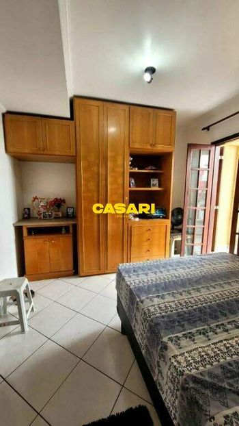 Foto 11 do(a) Casa de 3 quartos à venda em Jardim Las Vegas, Santo André
