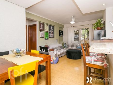 Foto 1 do(a) Apartamento de 2 quartos à venda em Teresópolis, Porto Alegre