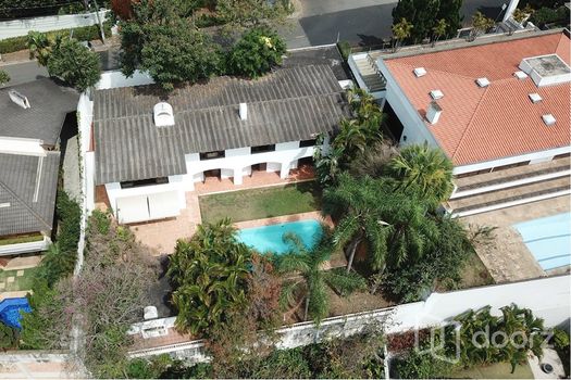 Foto 5 do(a) Casa de 4 quartos à venda em Jardim Guedala, São Paulo