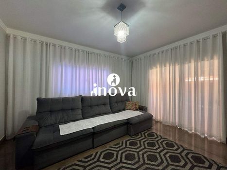 Foto 4 do(a) Casa de 3 quartos à venda em Residencial Morumbi, Uberaba
