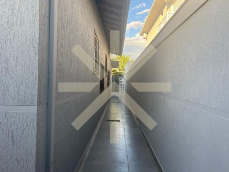 Foto 2 do(a) Casa de 3 quartos à venda em Condomínio Residencial Quebec, São Carlos