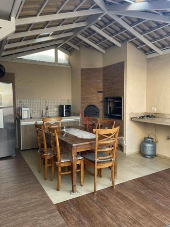 Foto 2 do(a) Casa em Condomínio de 3 quartos à venda em Jardim Shangai, Jundiaí