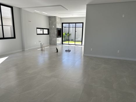 Foto 5 do(a) Casa em Condomínio de 3 quartos à venda em Colônia Dona Luíza, Ponta Grossa