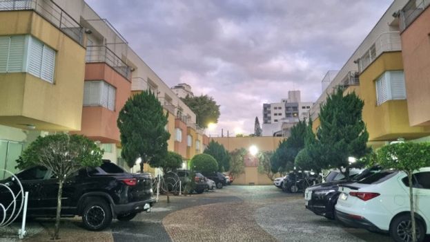 Foto 2 do(a) Casa em Condomínio de 3 quartos à venda em Vila Invernada, São Paulo