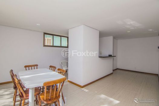 Foto 39 do(a) Apartamento de 2 quartos à venda em Passo da Areia, Porto Alegre