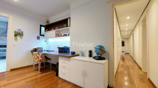 Foto 9 do(a) Apartamento de 4 quartos à venda em Itaim Bibi, São Paulo