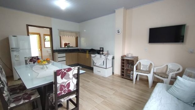 Foto 4 do(a) Casa de 3 quartos à venda em Sítio Ipiranga, Cachoeirinha