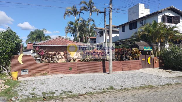 Foto 9 do(a) Edifício Inteiro de 11 quartos à venda em Daniela, Florianópolis