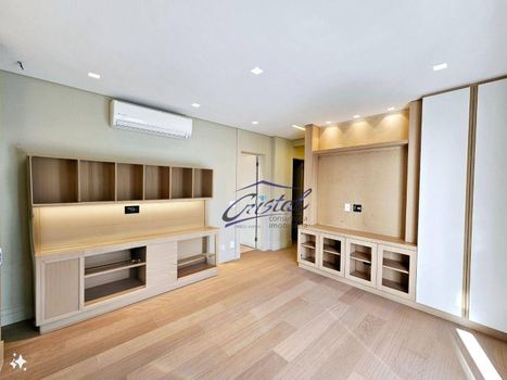 Foto 1 do(a) Kitnet / JK / Studio de 4 quartos à venda em Vila Nova Conceição, São Paulo