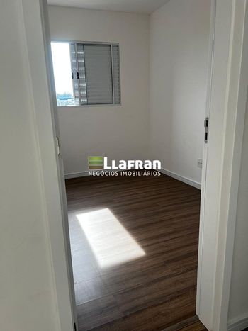 Foto 4 do(a) Apartamento de 2 quartos à venda em Parque Assunção, Taboão da Serra