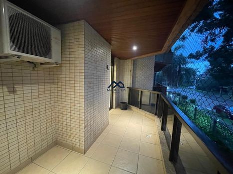 Foto 33 do(a) Apartamento de 3 quartos à venda em Cristal, Porto Alegre