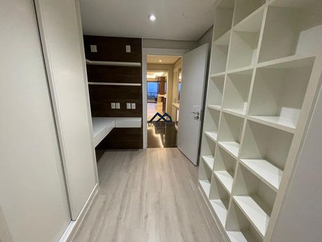 Foto 30 do(a) Apartamento de 3 quartos à venda em Cristal, Porto Alegre