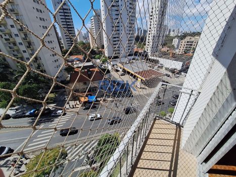 Foto 10 do(a) Apartamento de 3 quartos para alugar em Aclimação, São Paulo