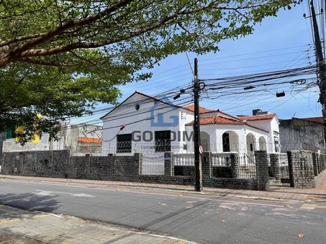Foto 1 do(a) Casa de 3 quartos à venda em Centro, Fortaleza