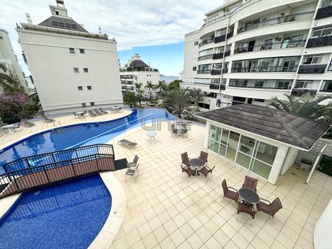 Foto 43 do(a) Apartamento de 3 quartos à venda em Coqueiros, Florianópolis