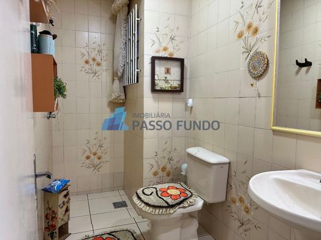 Foto 24 do(a) Casa de 4 quartos à venda em Petrópolis, Passo Fundo
